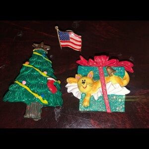 Vintage Christmas Pin Lot Of 3 Christmas Tree Cat Present Bundle